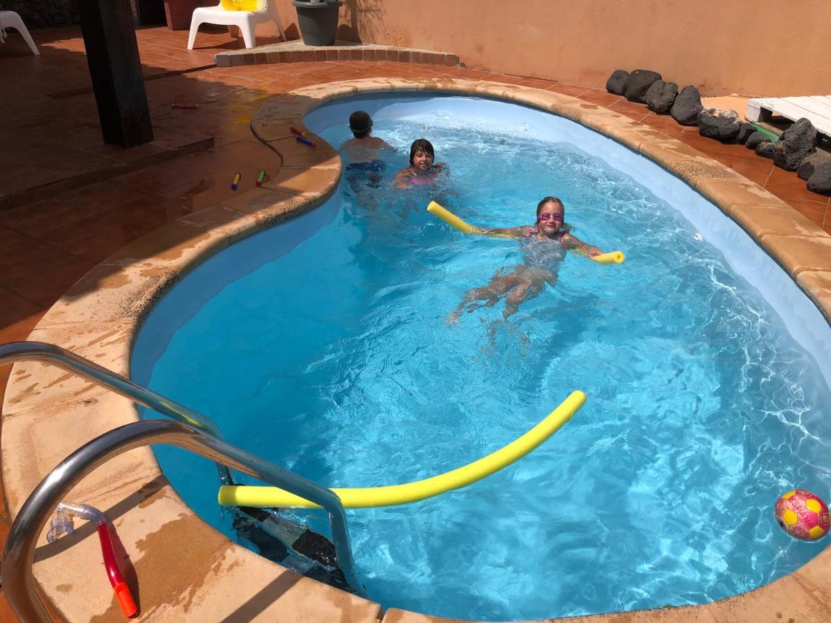 Lovely 2-Bed Villa In Corralejo Fuerteventura Eksteriør bilde